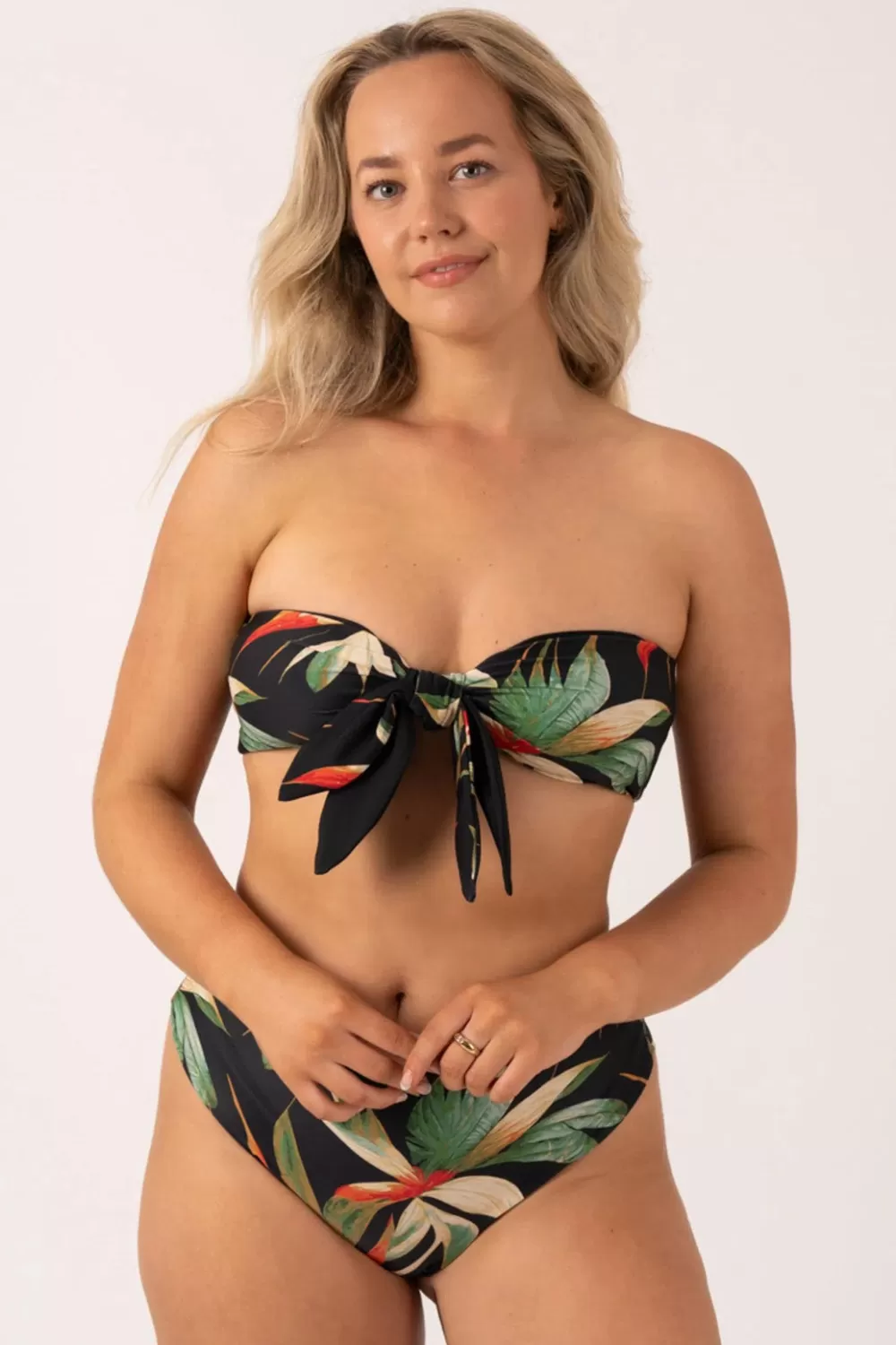 Silky Reversible Bandeau Bow Bikini Top - Black Tropico*Exoticathletica Discount