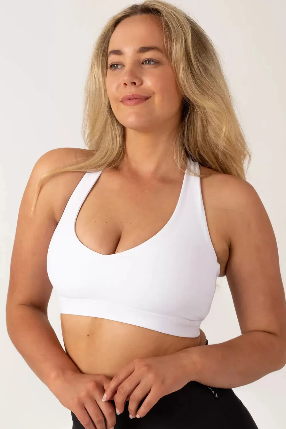 White Performance - Deep V Crop*Exoticathletica Fashion