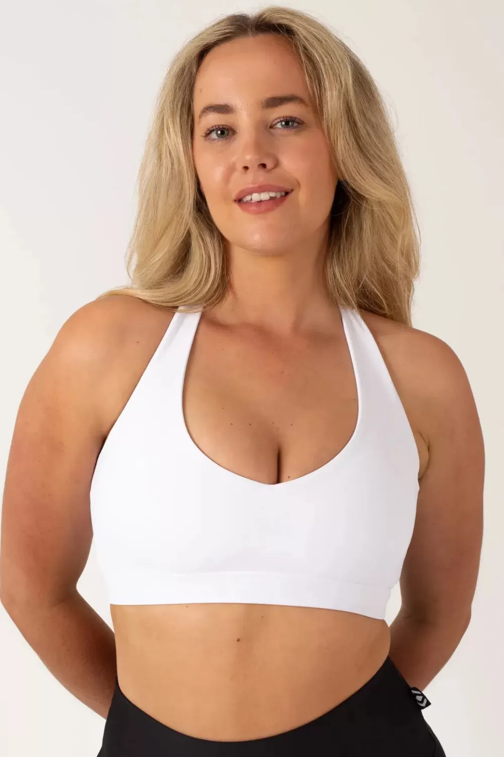 White Performance - Deep V Crop*Exoticathletica Fashion